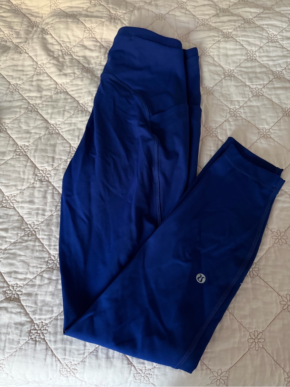 lululemon athletica Leggings Set — Forest Green, Royal Blue, Red, Black - Picture 3 of 4